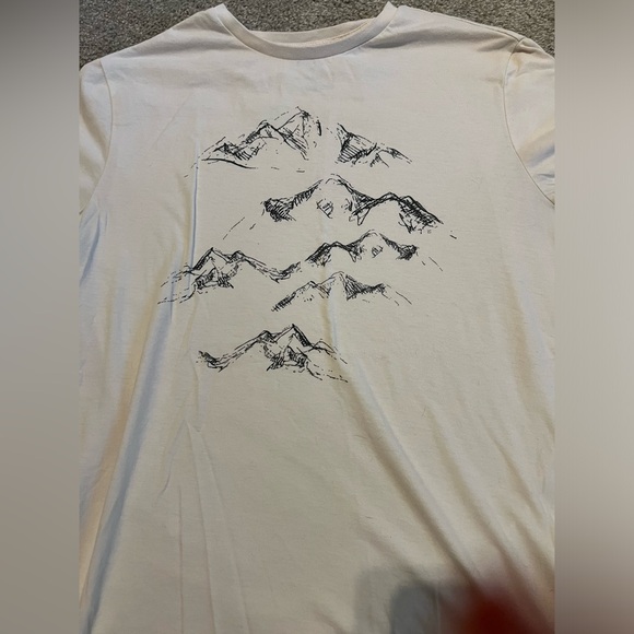 Goodfellow by Target Tshirt - Picture 2 of 4